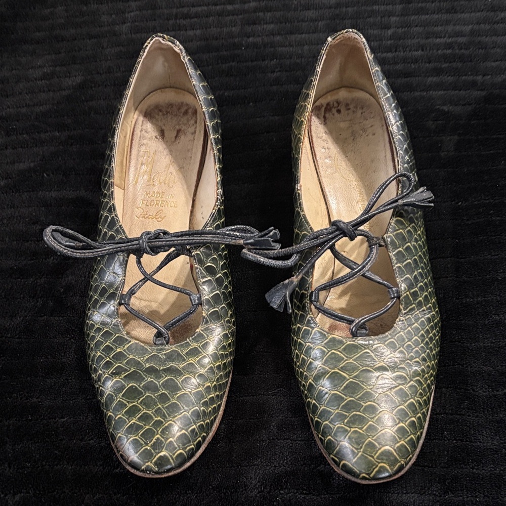 Vintage Sz 6.5 AA Green Snake Print Women's heels made in Florence, Italy